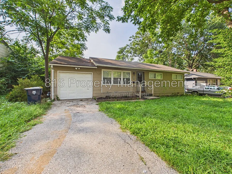 7702 E 112th Ter