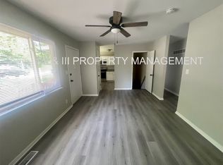 9517 W 54th St, Shawnee, KS 66203