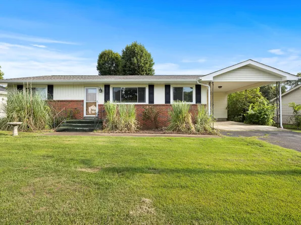 249 Greenfield Dr, Rossville, GA 30741