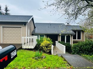 4271 & 4275 Imperial Dr, West Linn, OR 97068