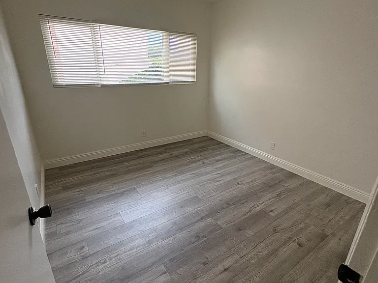 2506 Grant Ave #4 — Photo 7