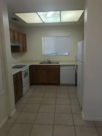 6550 N 47th Ave #XXX — Photo 4