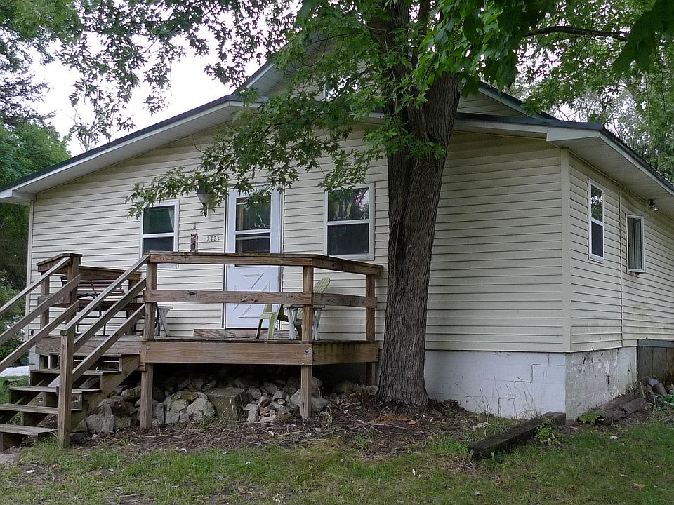 1st image of 242 Cass St