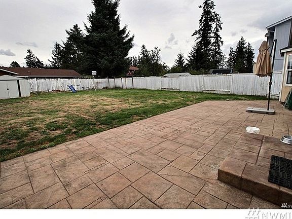 4th image of 15801 15th Avenue Ct E