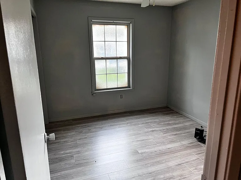 234 N Walco Rd — Photo 43