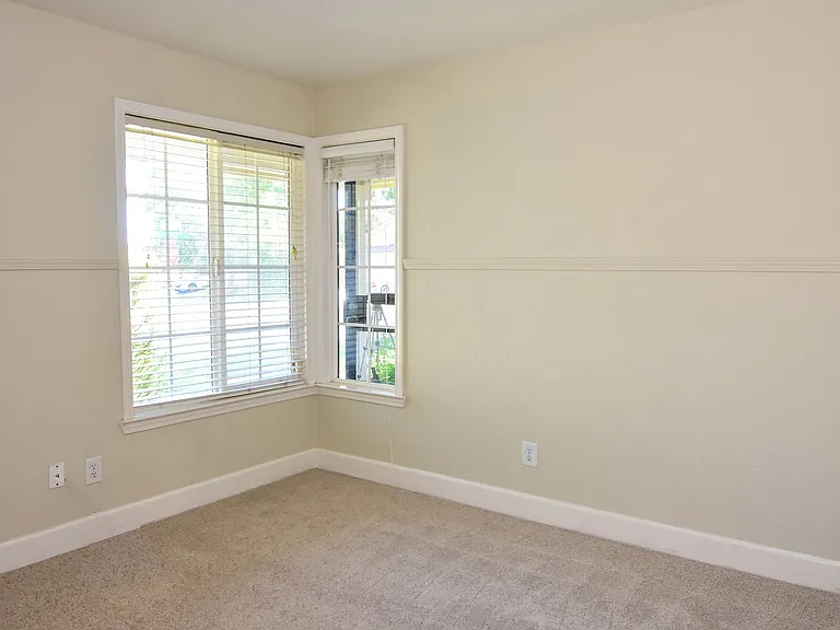 485 Deer Creek Dr — Photo 15