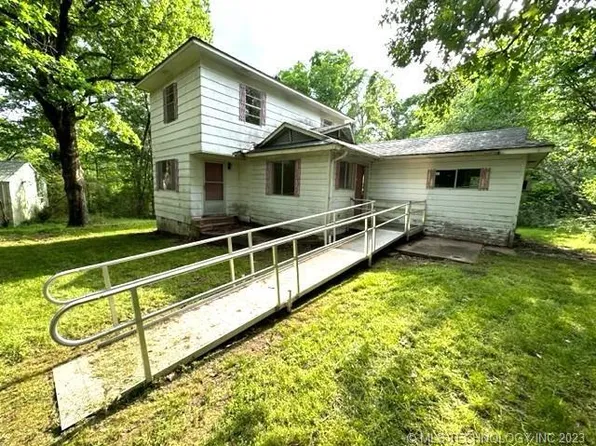 97 Dogwood Ln, Colcord, OK 74338