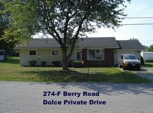 274F Berry Rd, Fredonia, NY 14063