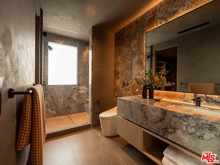 1778 Viewmont Dr — Photo 22