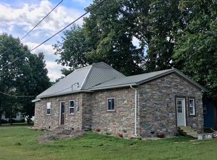 590 F St NE, Linton, IN