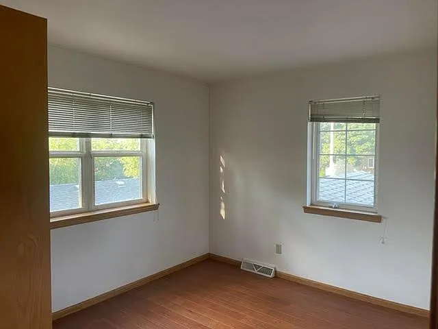 Third Bedroom_Picture1