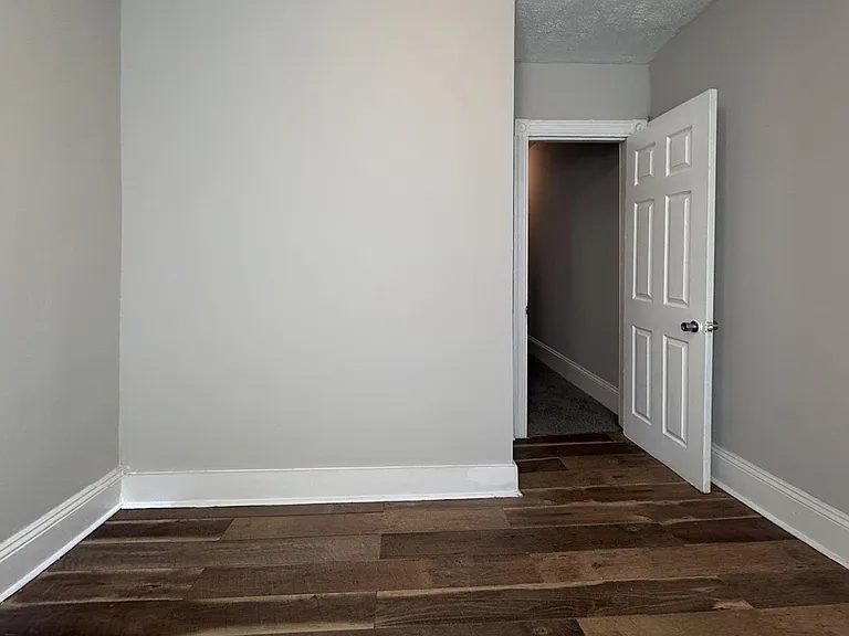 236 N Wanamaker St — Photo 8