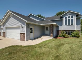 1283 Bellflower Ln, Owatonna, MN 55060