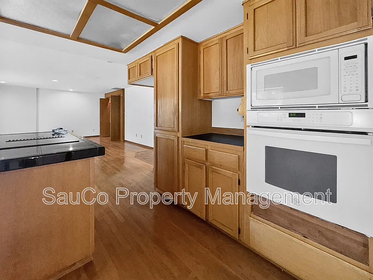 1587 NE 57th Ave — Photo 12