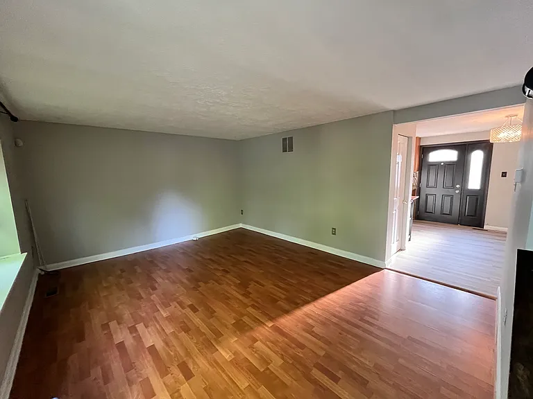 7766 Epsilon Dr — Photo 5