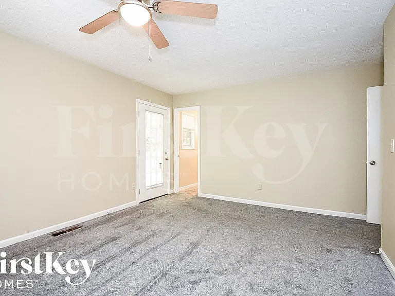 3954 Rock Mill Pkwy — Photo 9