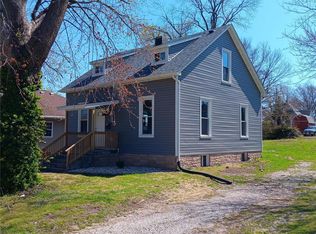 702 E Clay St, Collinsville, IL 62234