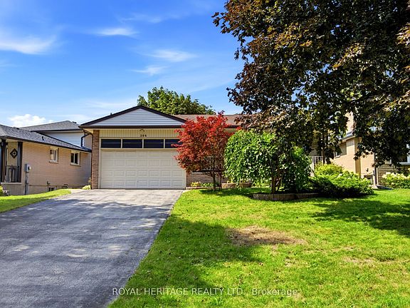 3rd image of 394 Amstel Ct
