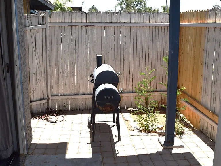 286 W Palomino Dr #2 — Photo 7