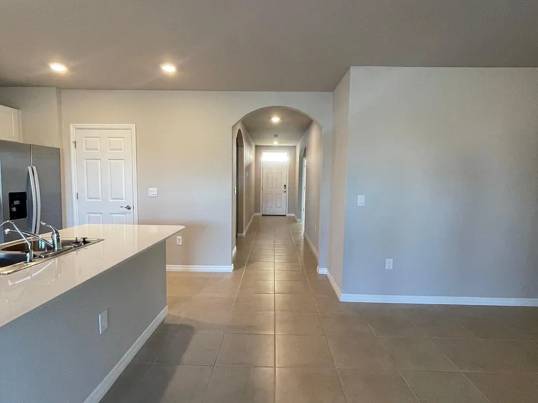 1437 NW 31st Pl — Photo 8