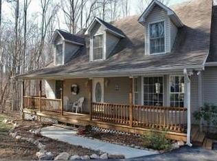 110 Woodley Rd, Moneta, VA 24121