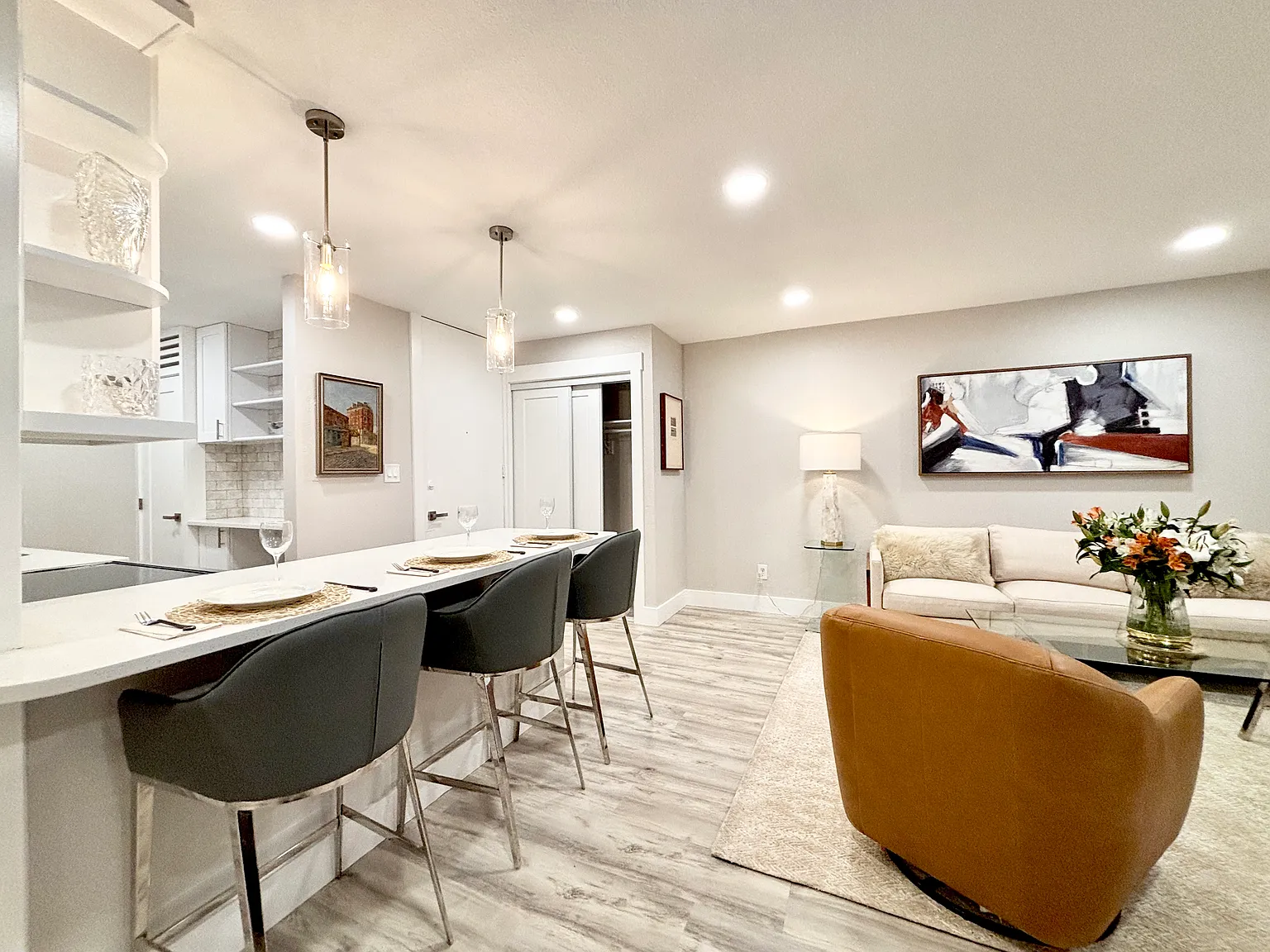 2 bed, 780 sqft, $2,295 — Photo 3