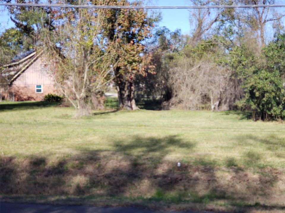 1st image of 302 Wildwood St
