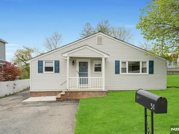 31 Roome St, Lincoln Park, NJ 07035