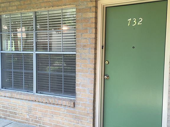 2nd image of 2700 Whitney Pl APT 732