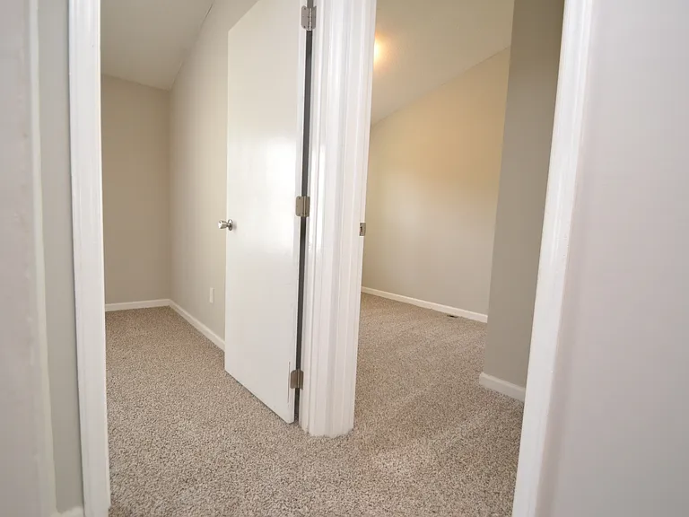 4326 Halliwell Dr — Photo 17