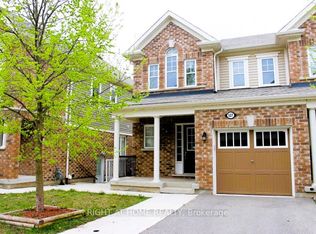 527 Goldenrod Ln #114, Kitchener, ON N2R 0L7