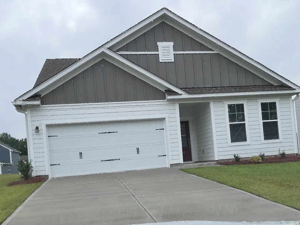 2015 Saylor Ln