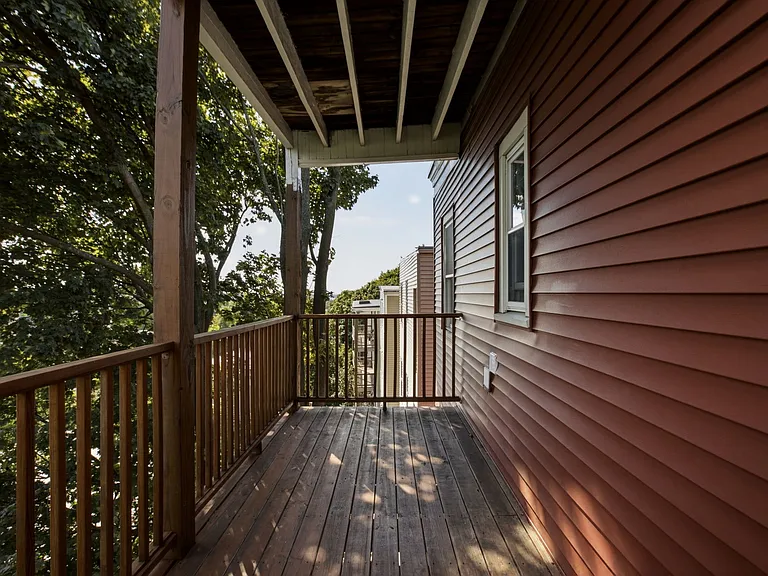 18 Peverell St #3 — Photo 19