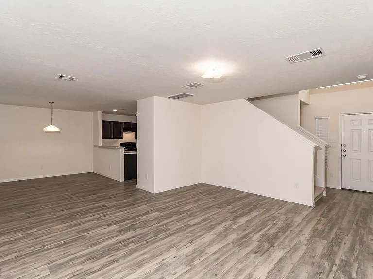 29439 Westhope Dr — Photo 5