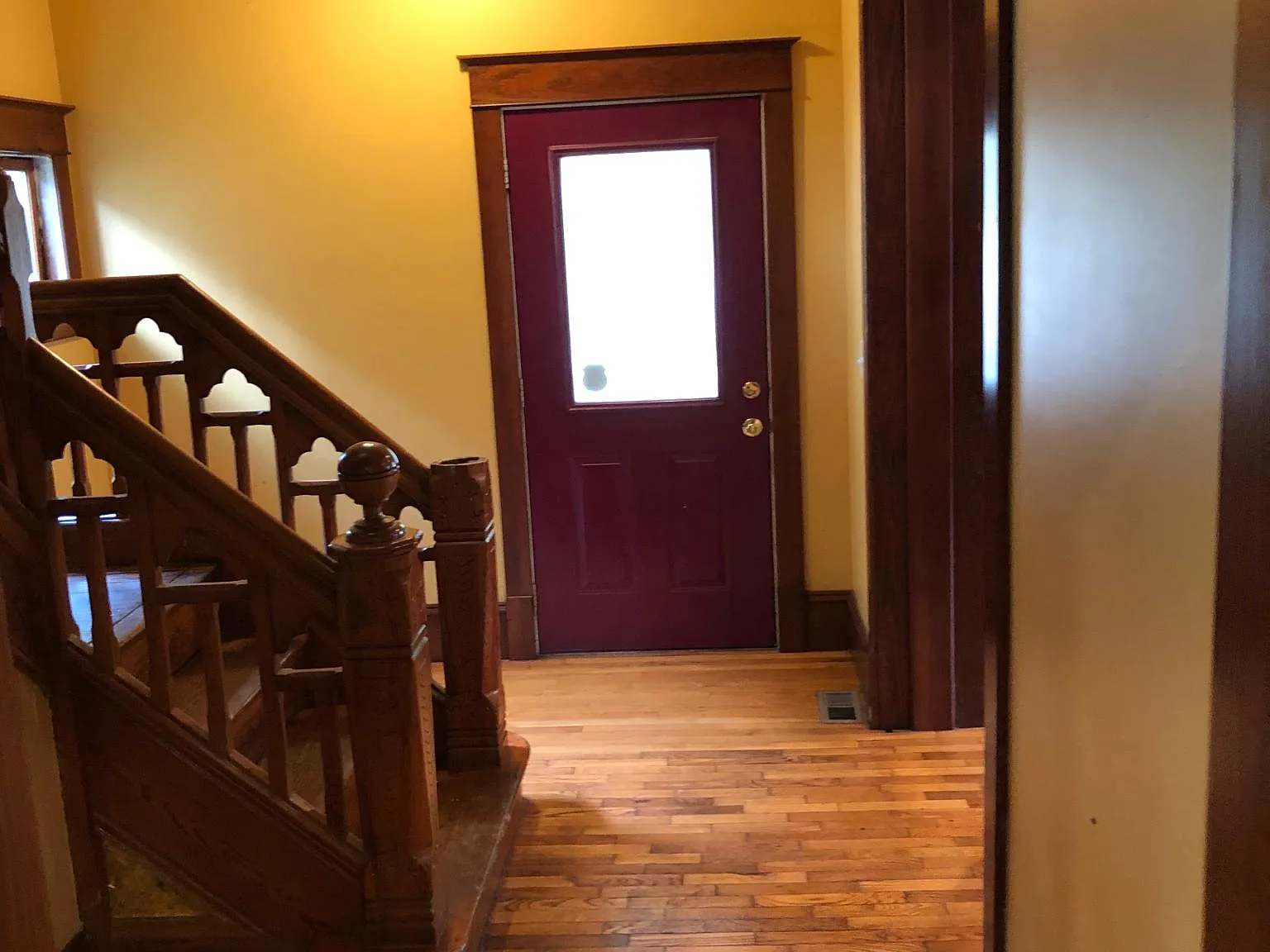 7 bed, 2960 sqft, $5,425 — Photo 4