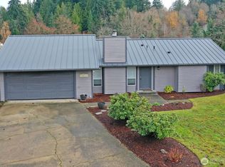 20056 Lysir Ct NE, Poulsbo, WA 98370