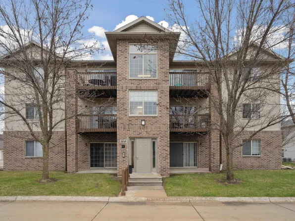 3649 Pheasant Ln APT 1, Waterloo, IA 50701