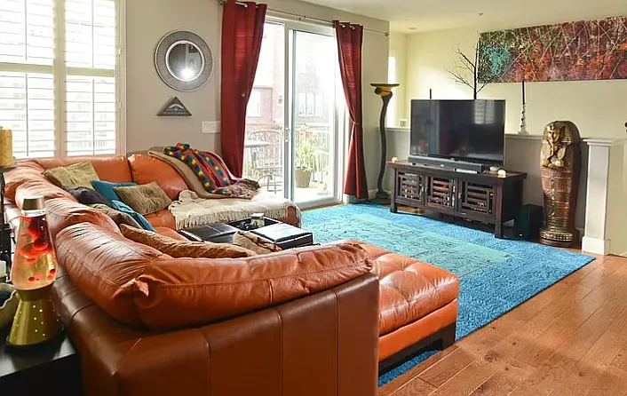 3 bed, 1626 sqft, $4,595 — Photo 4