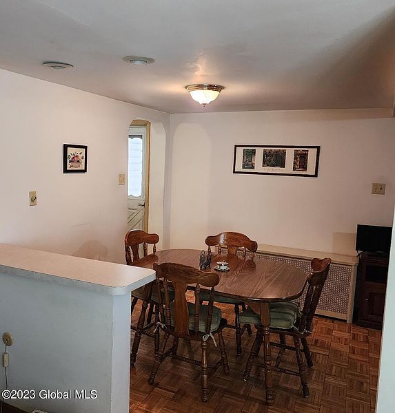 3rd image of 25 John Street