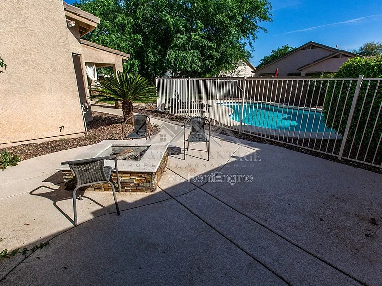 4323 E Ivanhoe St — Photo 47