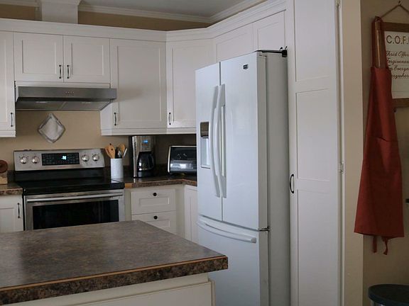 5th image of 311 Carman St
