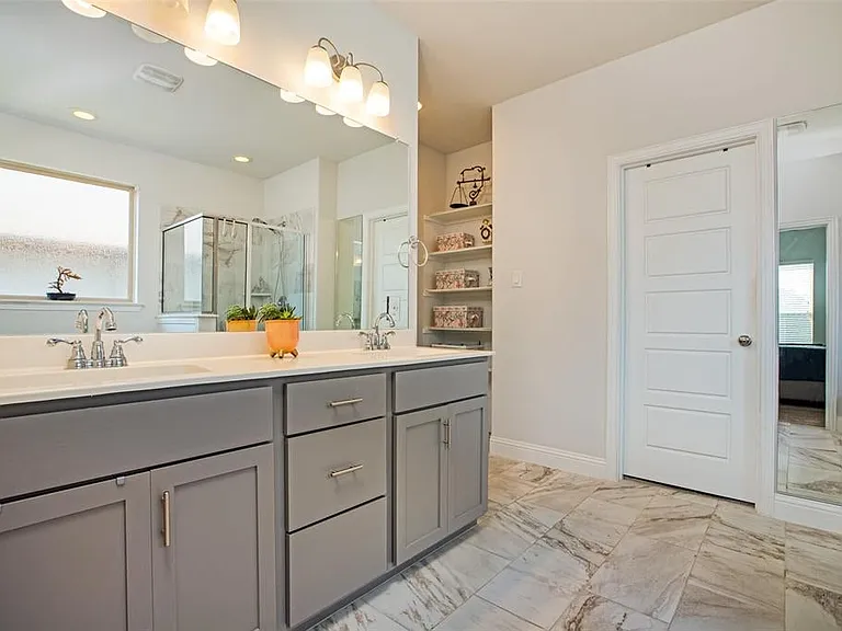 933 Slate Ln — Photo 12