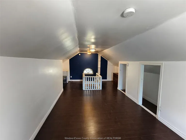3046 Alexander Ave #UPPER — Photo 7