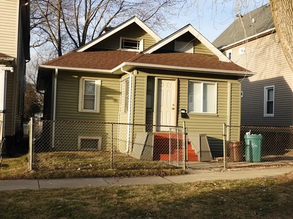 534 May St, Waukegan, IL 60085