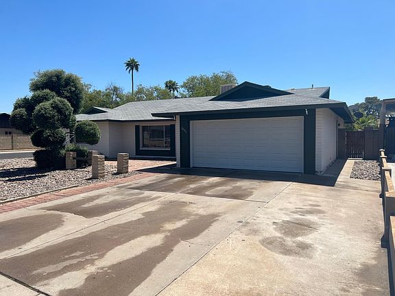 2nd image of 1097 E Carter Dr
