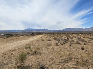 180 E Ste Vic Ave, Llano, CA 93544