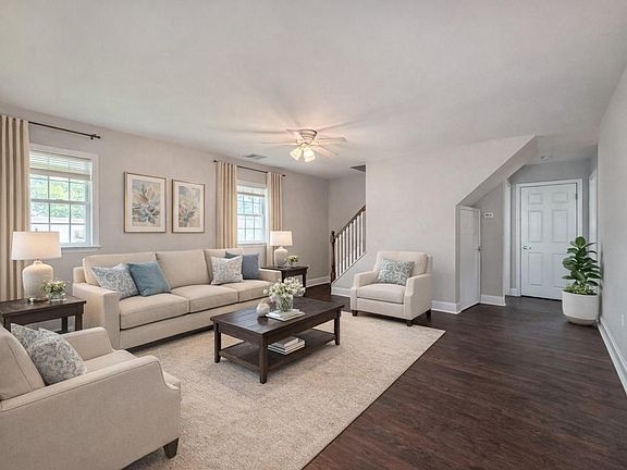 5th image of 70 Huckleberry Ln