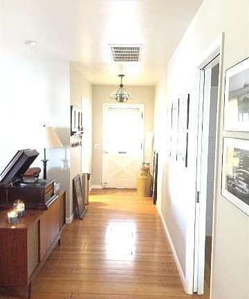 2nd image of 3820 Vista Ct