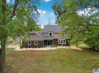 111 E Southglen Dr, Terre Haute, IN 47802