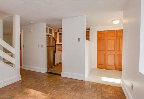 4th image of 6 Cortez Dr